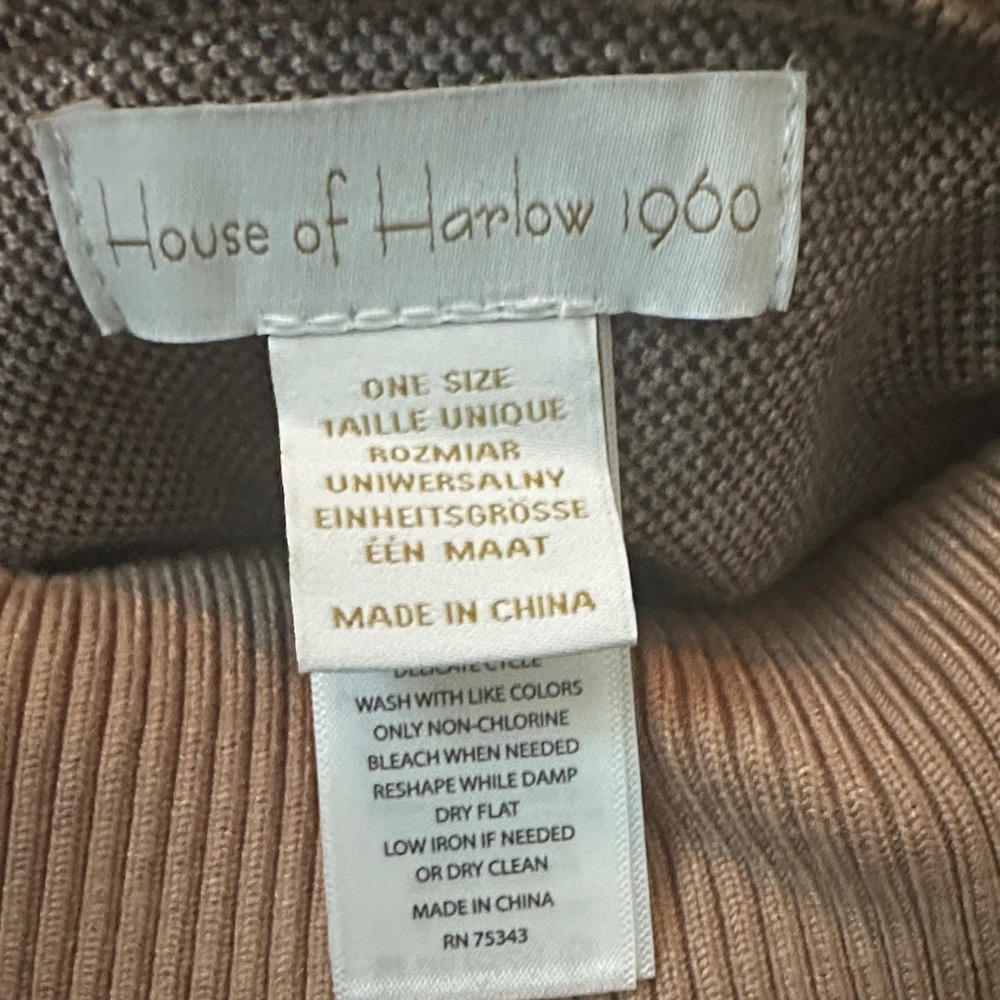 House of Harlow 1960 Black and Tan Poncho - Picture 2 of 3